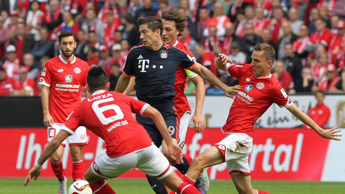 斯卢茨基：米内罗已经做好首发的准备，目前球队人员比较齐整