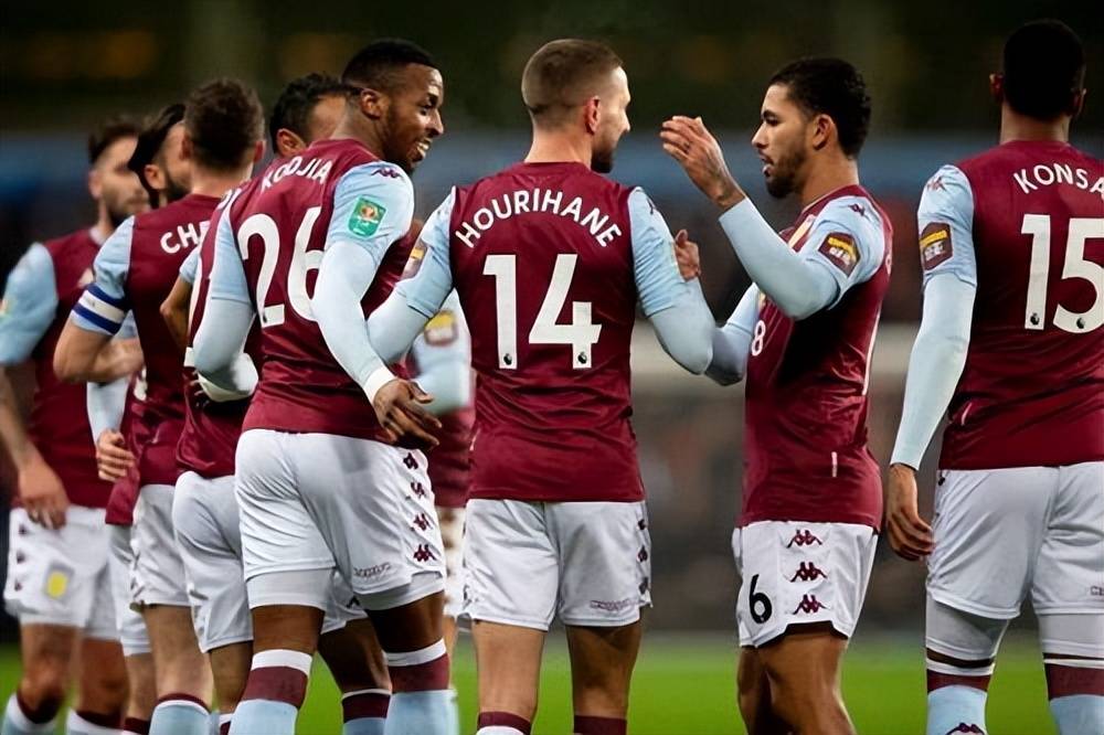 那不勒斯vs卡利亚里：霍伊伦、小麦替补，卢卡、埃尔马斯出战（那不勒斯迎战卡利亚里：卢卡、埃尔马斯出战，霍伊伦、小麦列替补）