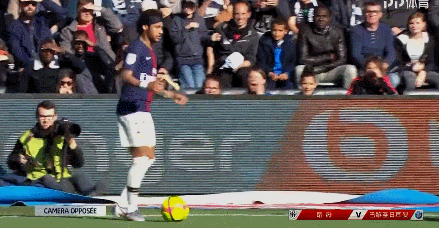 篮球鞋气垫与缓震差异分析（篮球鞋气垫与缓震对比解析）