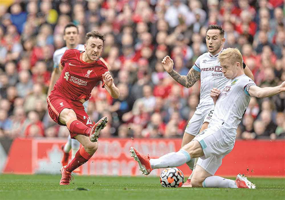 足球欧洲豪门中场爆发，连续三场送助攻（欧洲豪门中场火力全开，连续三战送出助攻）