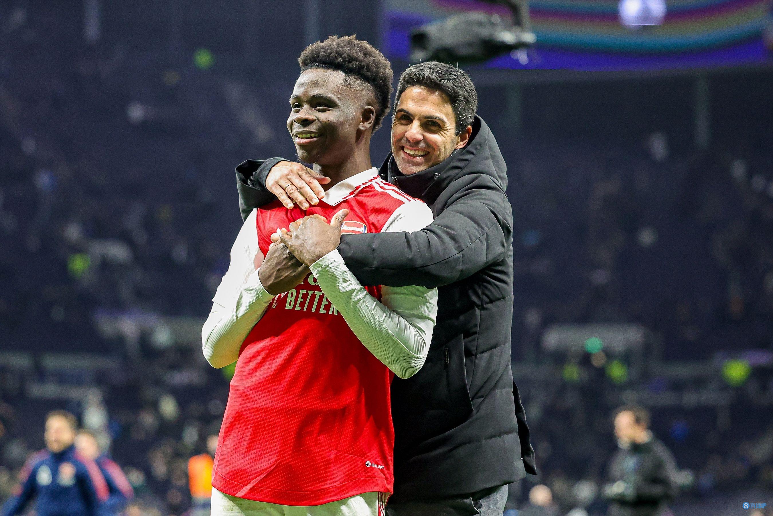 沃尔夫斯堡vs勒沃库森：马耶尔、阿诺德首发，希克、格里马尔多出战