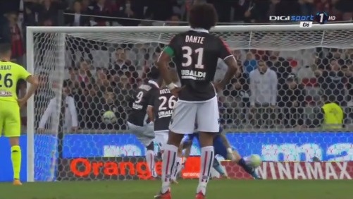 全封闭式摩托车已上市！骑车不怕雨天，不怕风沙，舒适出行不再是梦！（全封闭摩托车重磅发布：风雨无阻，远离风沙，舒适出行不再是梦）