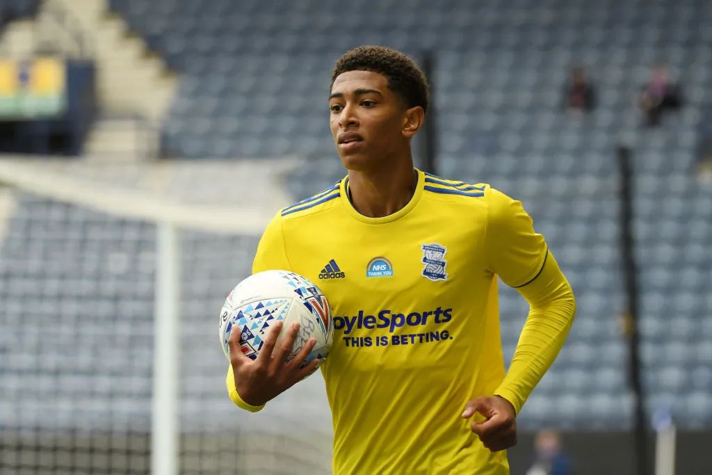 罗伯逊：萨拉赫是队史最佳之一，希望能继续与他并肩作战