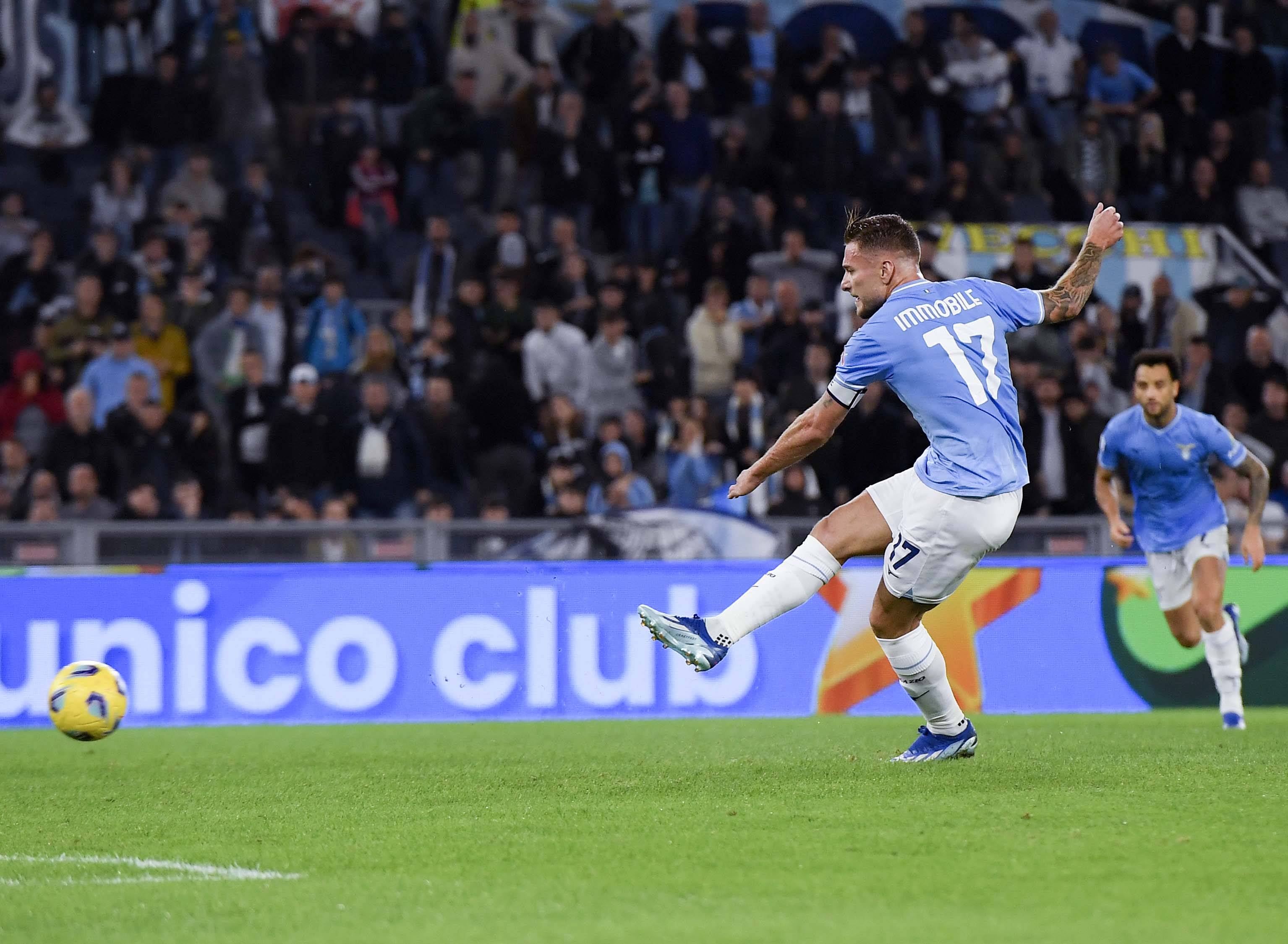 杨瀚森新秀赛季的亮眼表现（杨瀚森在新秀赛季的高光表现）