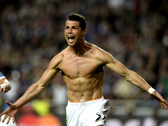 恐怖阵容深度！雷霆13人出场全部得分，12人有三分入账