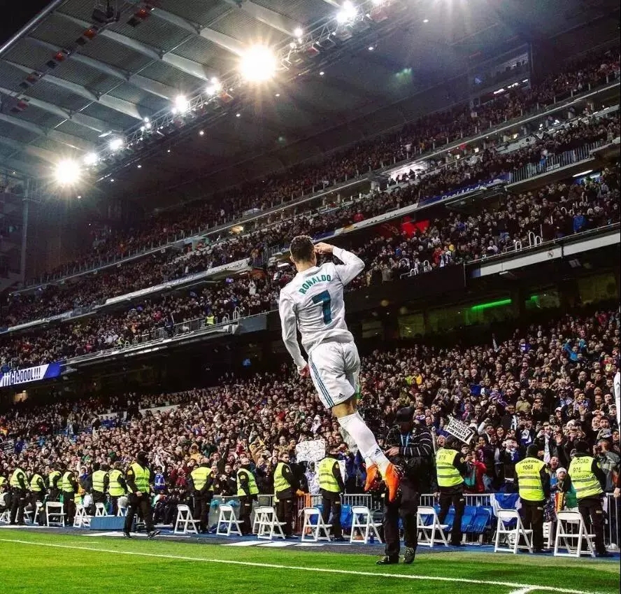 状态出色！唐斯全场投篮23中13，暴砍35分18篮板豪华两双