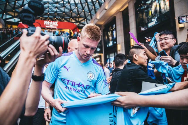 小瓦&贝恩&萨格斯同砍25+，魔术上次有此表现在2019年