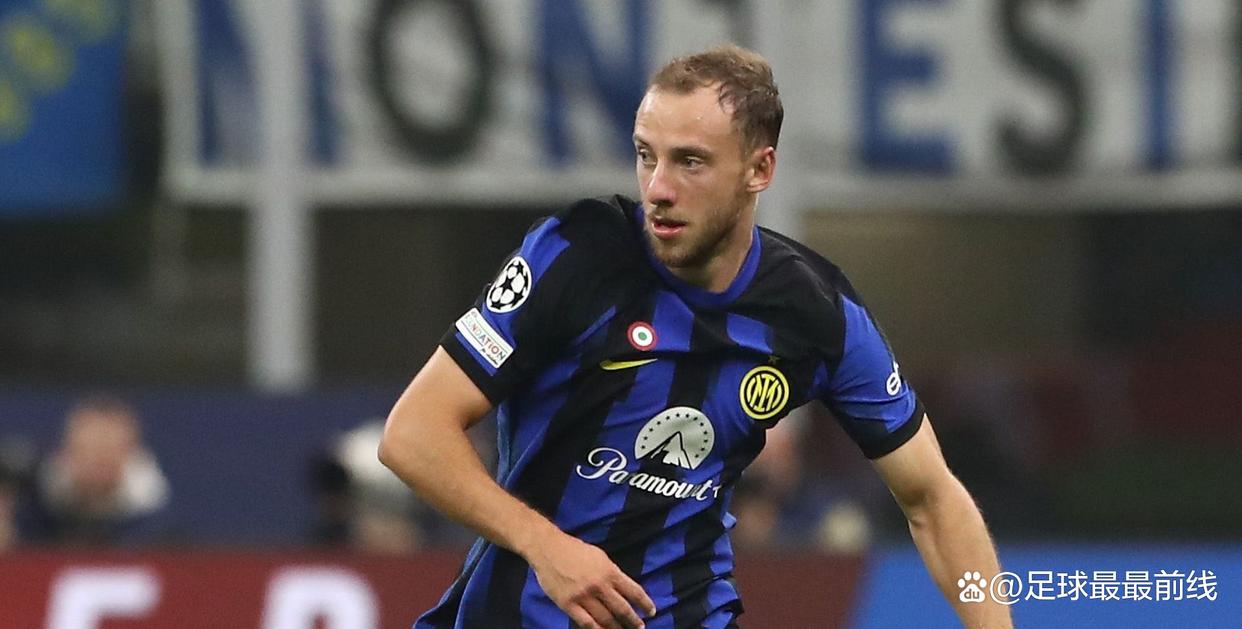 辽宁男篮王哲林豪取40分带队取胜