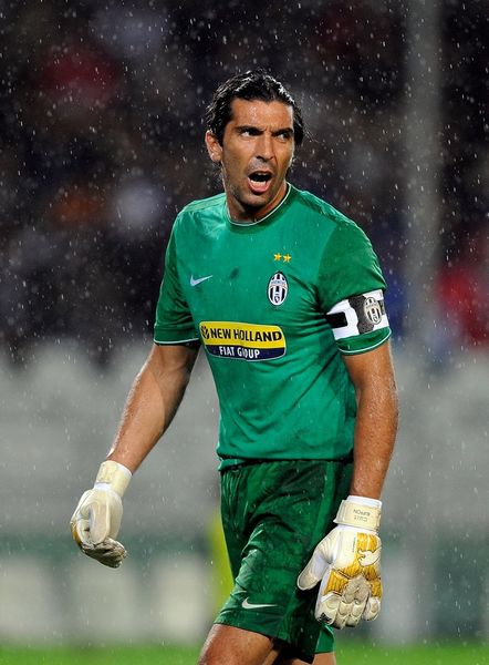 山东杯赛收获两大悍将！谢智杰防守制霸，陈林坚得分篮板全面带动