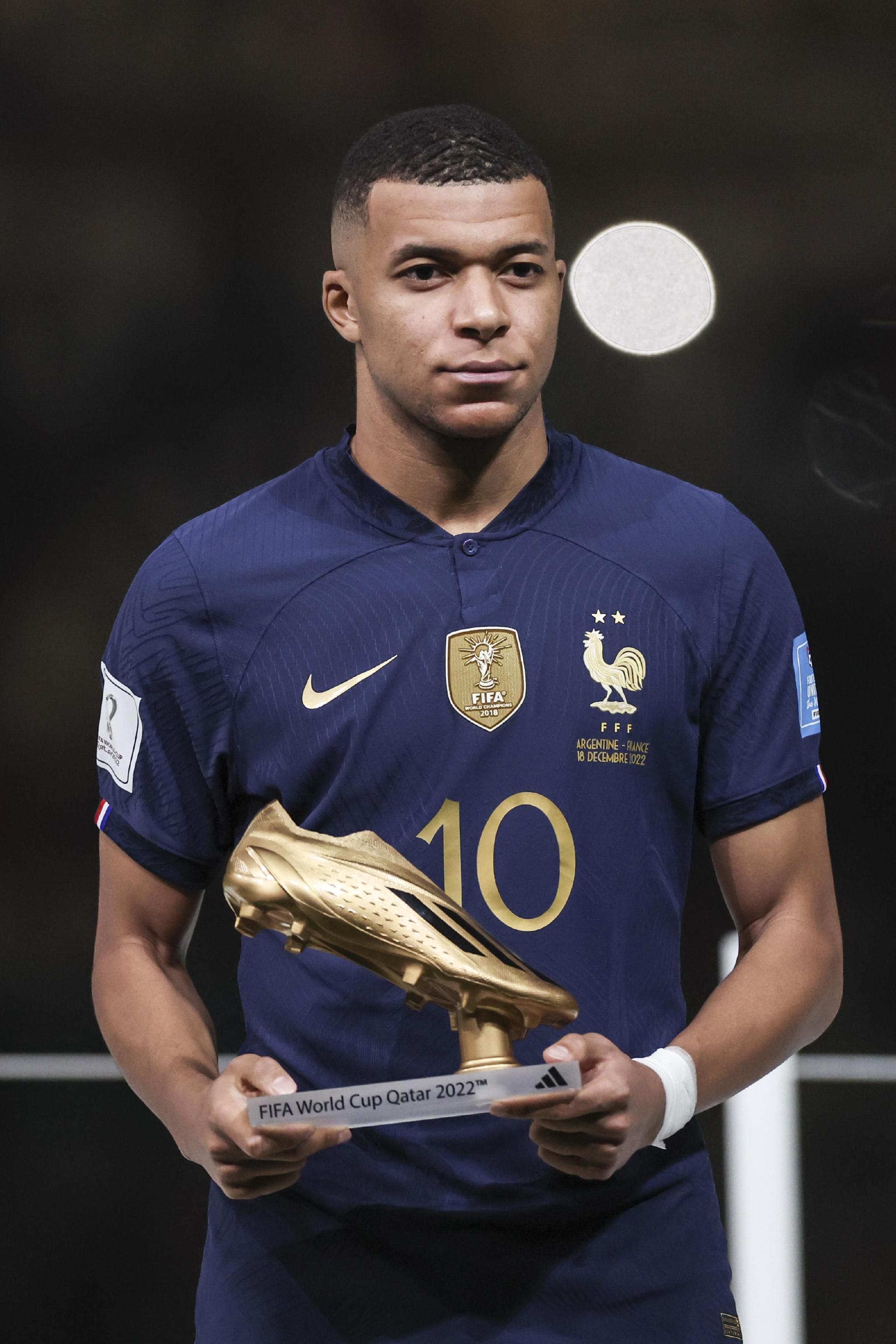 国安董事长周金辉赛前更衣室动员：今天就一个字，干！