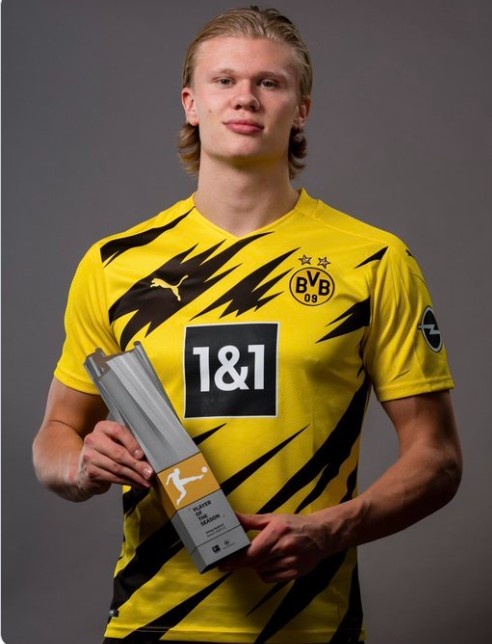 日职乙战报：神代庆人、村上悠绯破门，爱媛1-1熊本