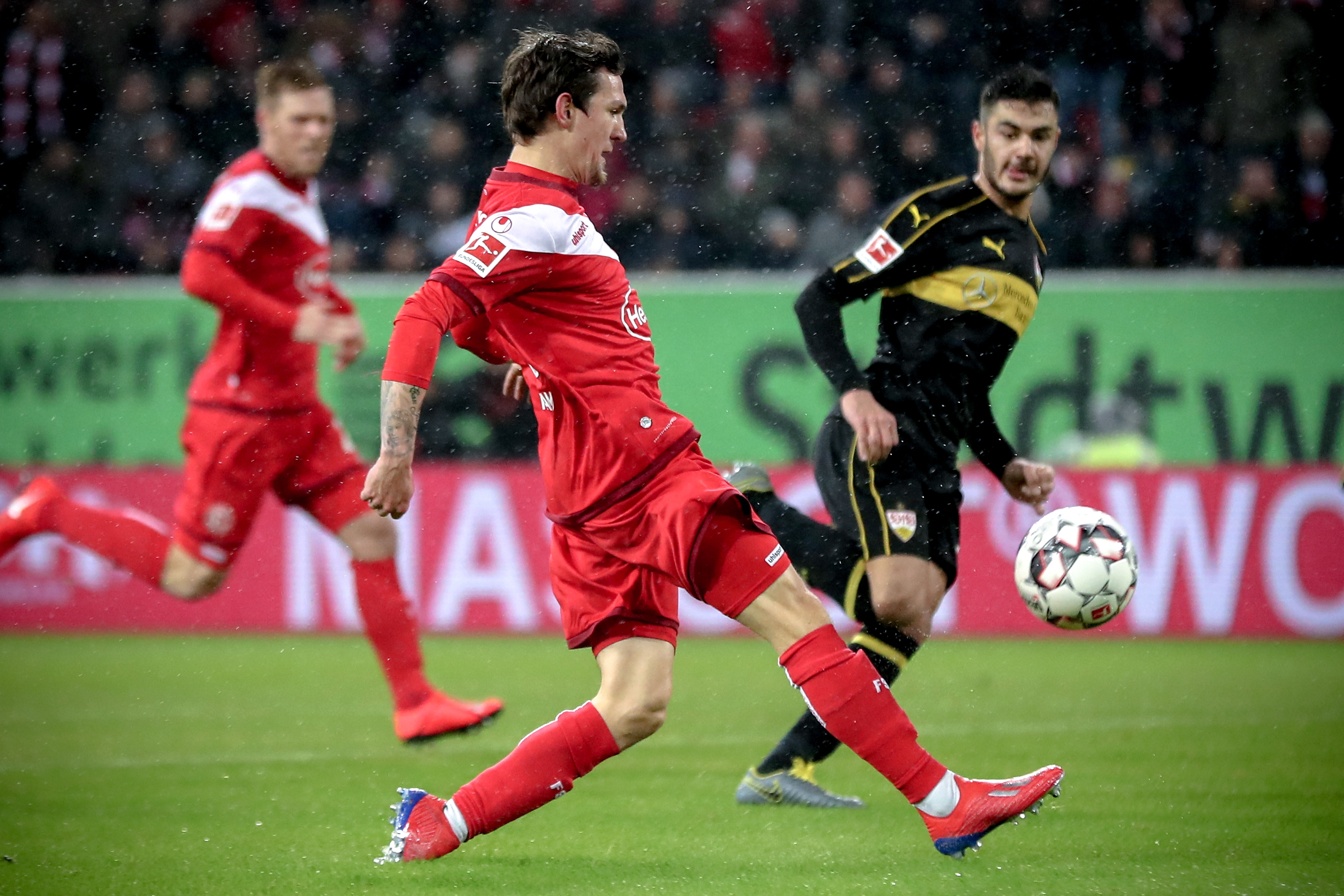 东契奇调侃里夫斯：他打得像是顶级球星，这是我最后一次夸他